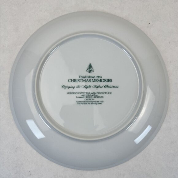 Avon Christmas Memories Plate 1983 Enjoying the Night Before Christmas Third 9" - Picture 2 of 10